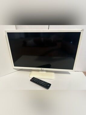 24" LG LED TV Monitor/PC Screen White 720p HDMI VGA Component LG 24LF4520